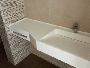 37243181_2178959018990405_8612821837065224192_n